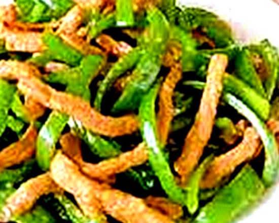 Shredded Pork  (尖椒肉丝)